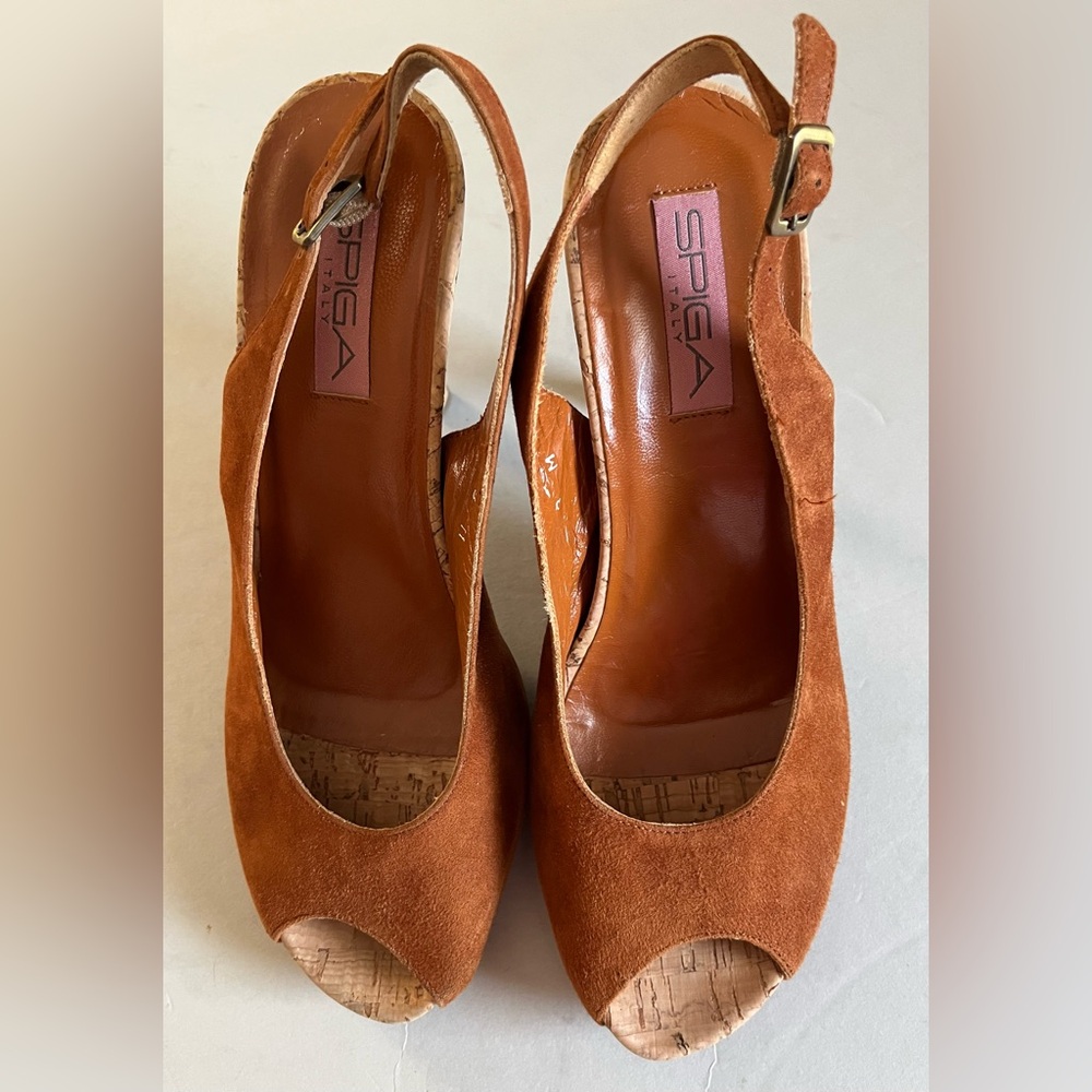 Spiga Women's Tan Suede Slingback Heels